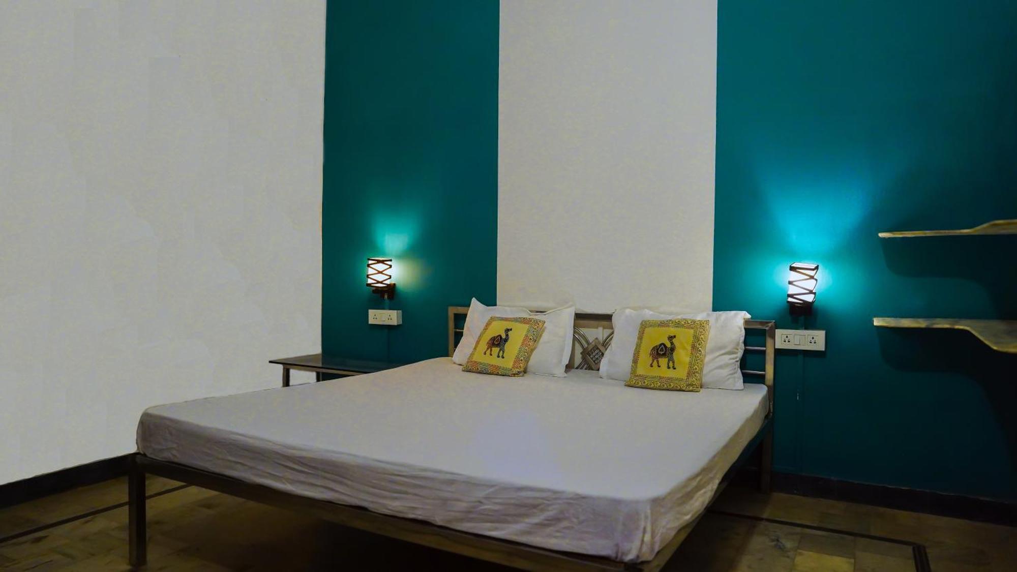 Hide-In Pushkar Hostel Exterior foto
